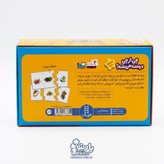 کودک در حال بازی با قطعات پازل علمی نردبان برای آموزش فرآیندها